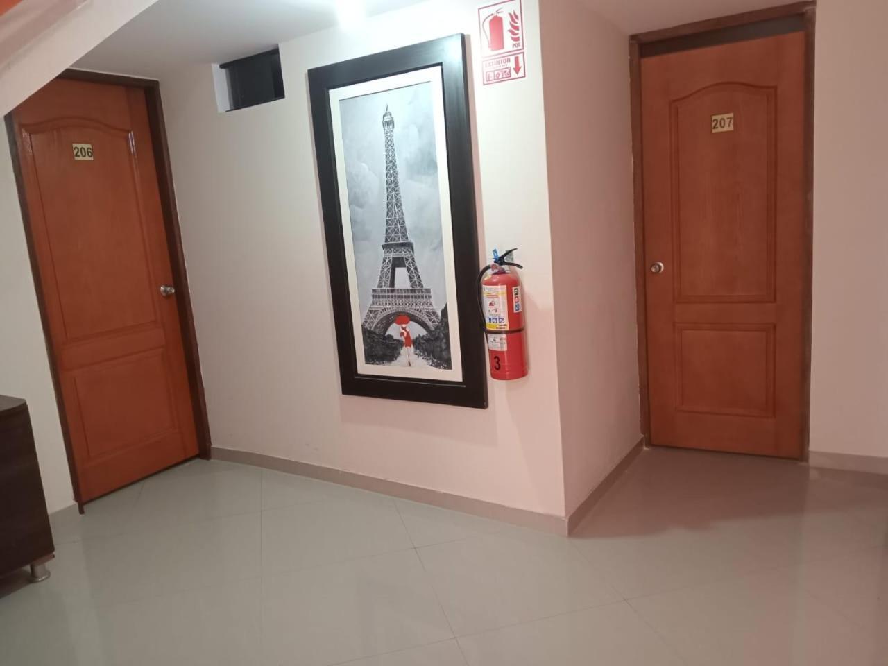 Auberge de jeunesse Le Saint-Etienne à Trujillo Extérieur photo