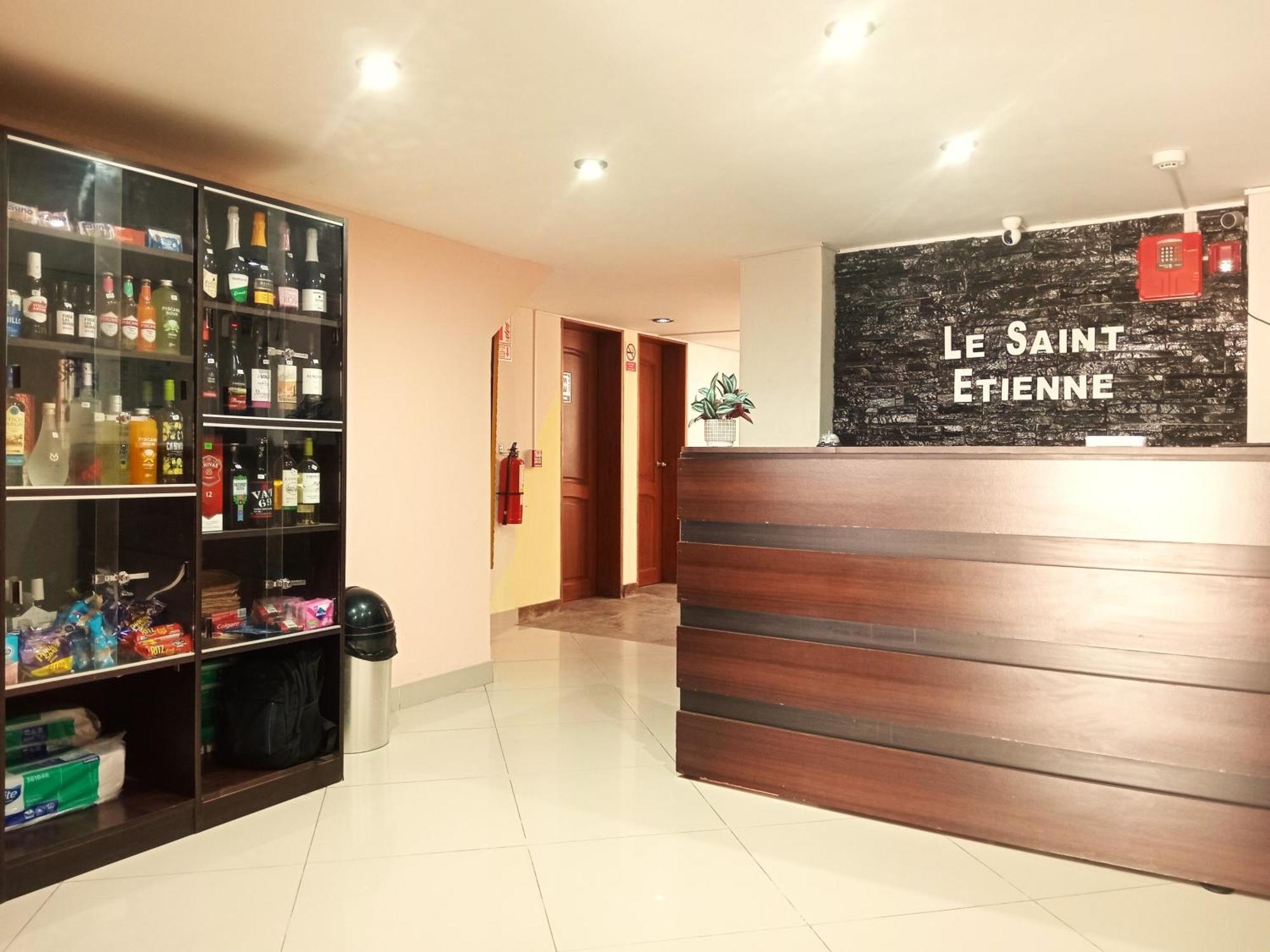 Auberge de jeunesse Le Saint-Etienne à Trujillo Extérieur photo