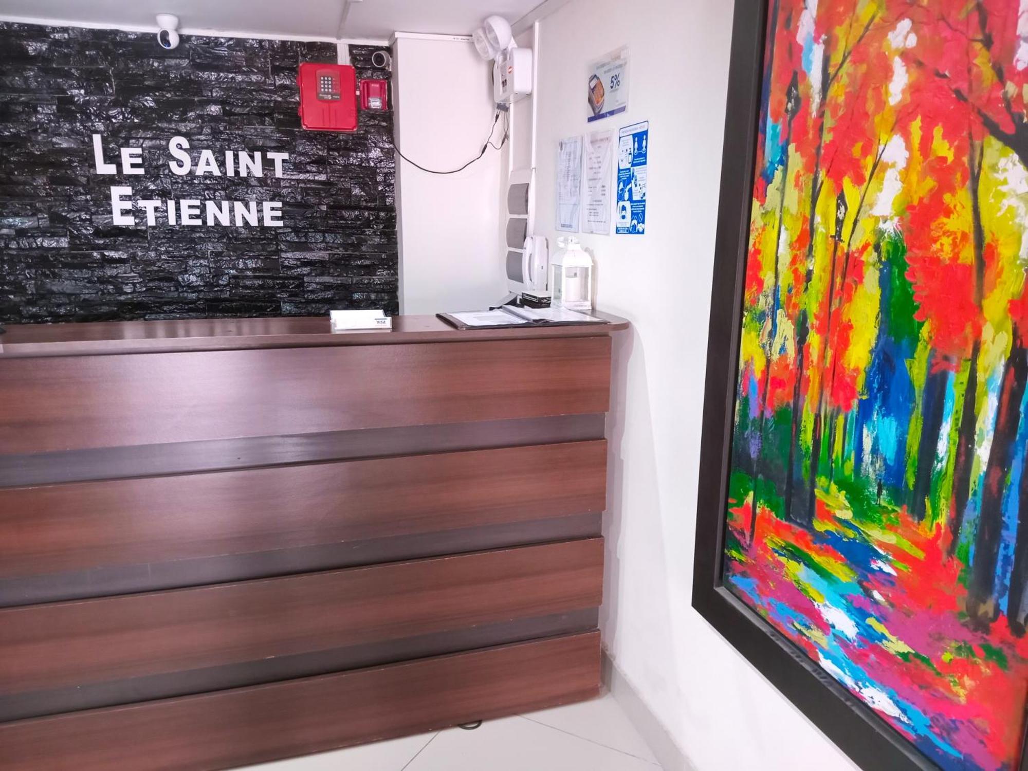 Auberge de jeunesse Le Saint-Etienne à Trujillo Extérieur photo