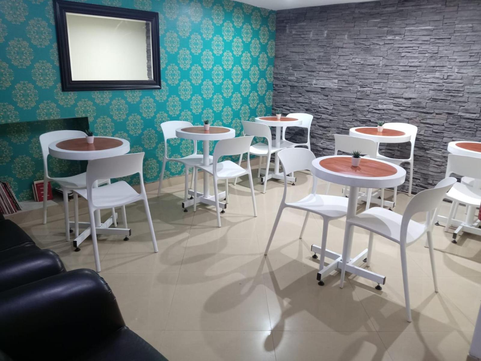 Auberge de jeunesse Le Saint-Etienne à Trujillo Extérieur photo