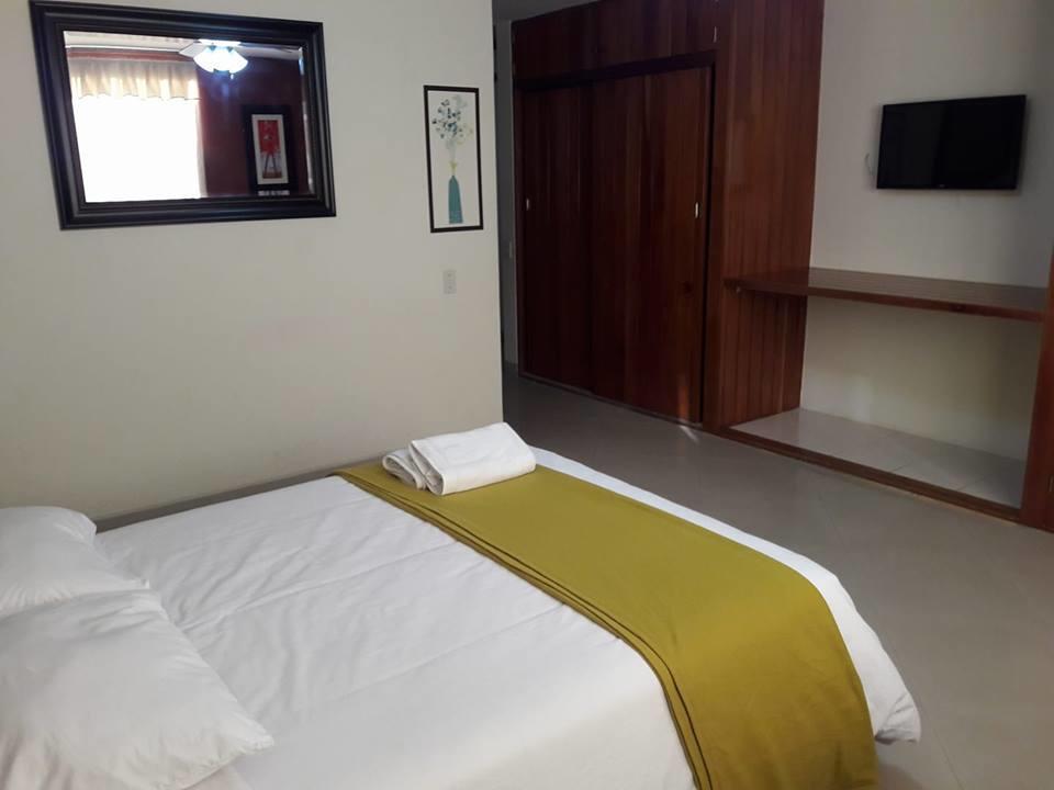 Auberge de jeunesse Le Saint-Etienne à Trujillo Extérieur photo