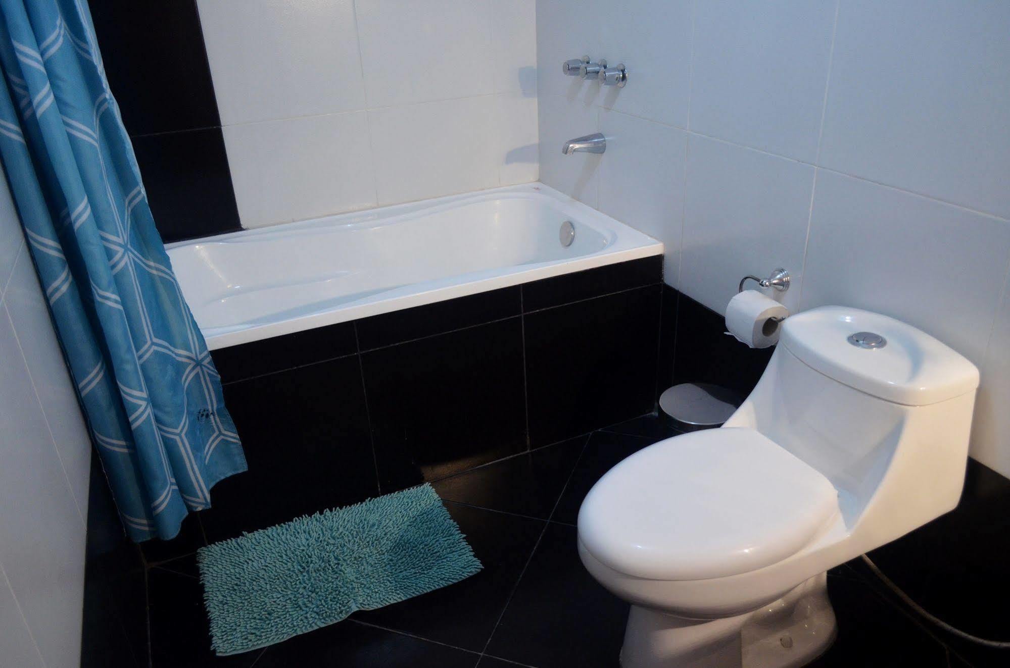 Auberge de jeunesse Le Saint-Etienne à Trujillo Extérieur photo