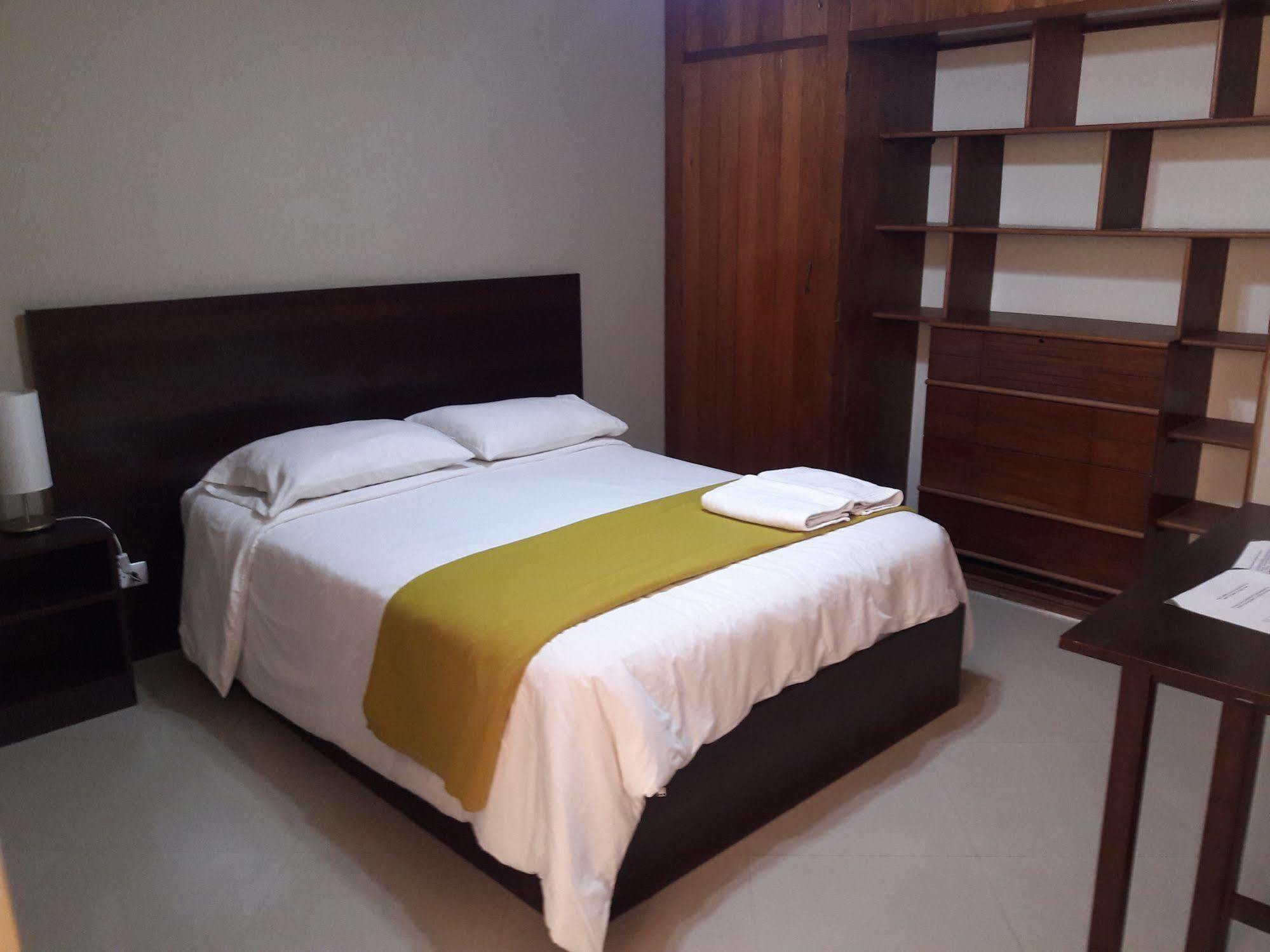 Auberge de jeunesse Le Saint-Etienne à Trujillo Extérieur photo